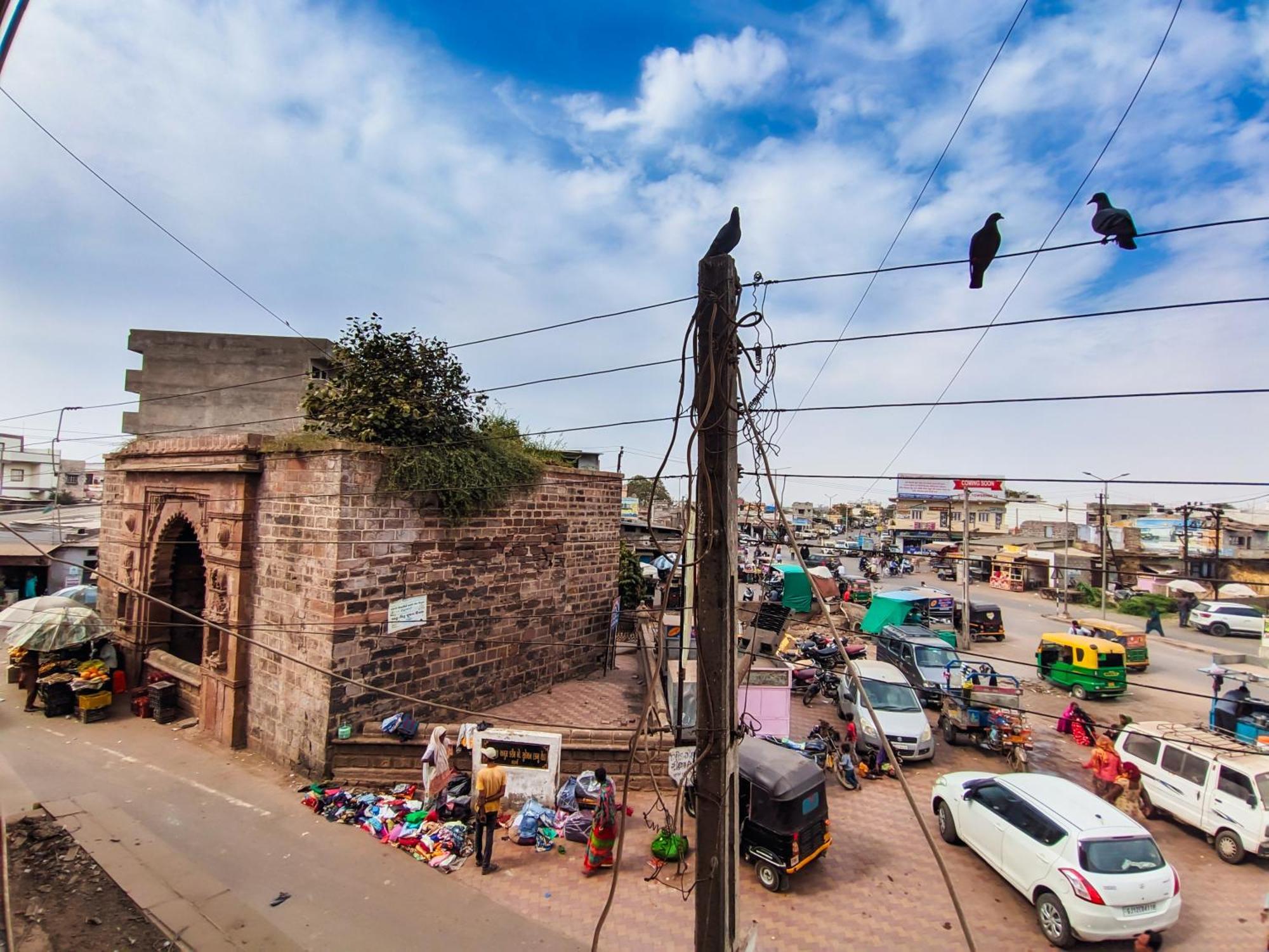 Hotel Annapurna Bhuj Esterno foto